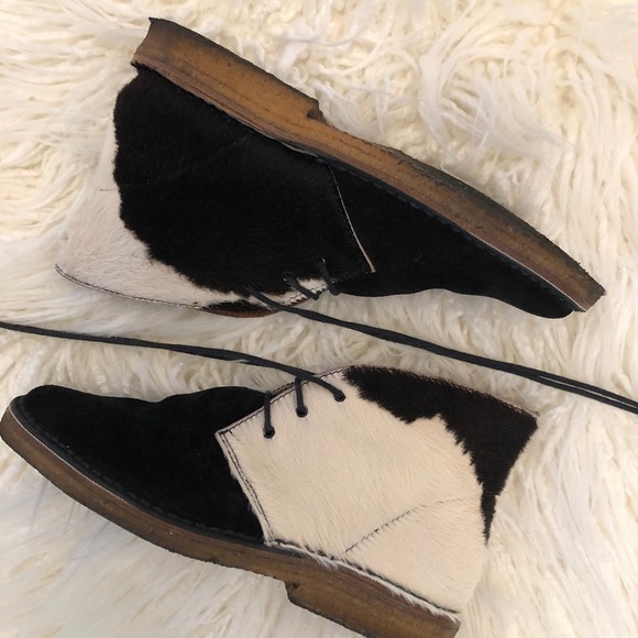 Guess Shoes - Guess "Desert Boots in Cow skin"
